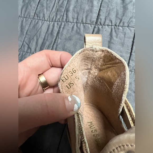 Musse & Cloud — Leather Caila Ankle Booties - Picture 5 of 9